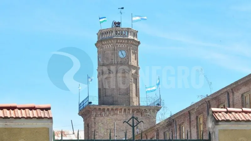 reloj manzana historica