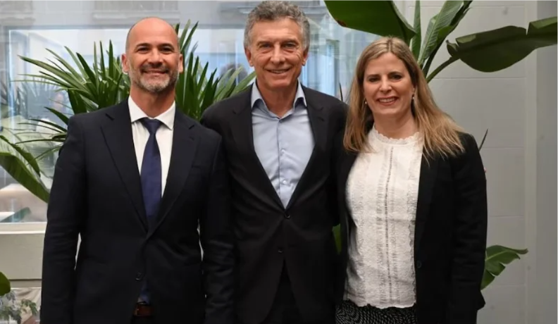 JUAN MARTIN MAURICIO MACRI MARTINA LACOUR