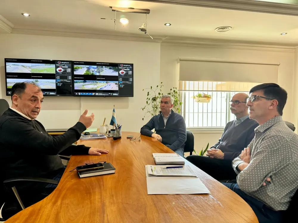 DANIEL JARA, FACUNDO LOPEZ, FERNANDO FRUGONI Y JAVIER ACEVEDO