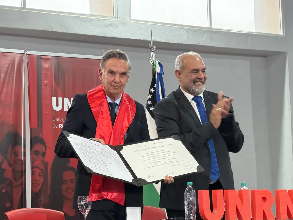 UNRN MIGUEL PICHETTO HONORIS CAUSA