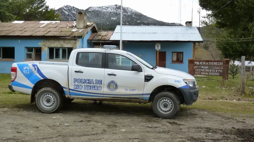 DESTACAMENTO POLICIAL DE MALLIN AHOGADO
