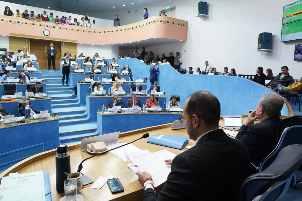 SESIÓN DE LA LEGISLATURA