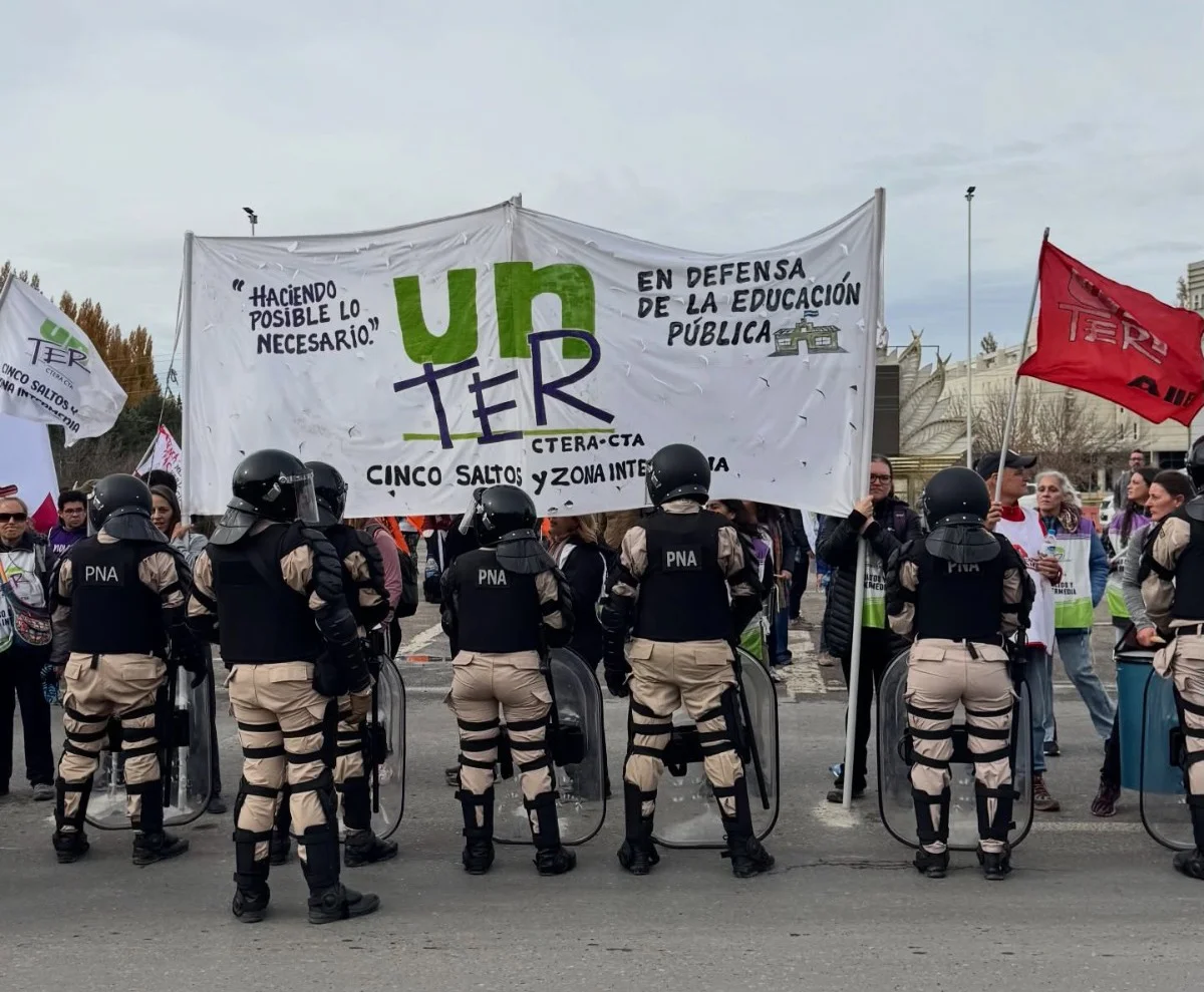 UNTER POLICIA CIPOLLETTI