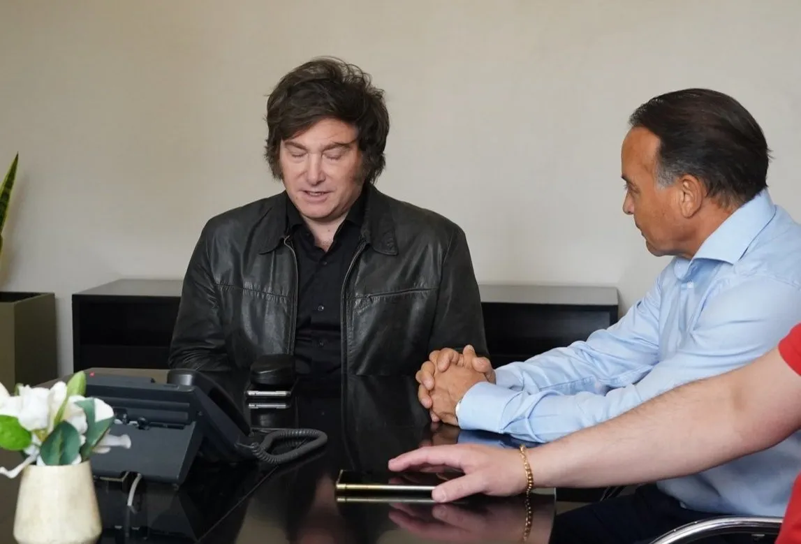 JAVIER MILEI, ARIEL RIVERO