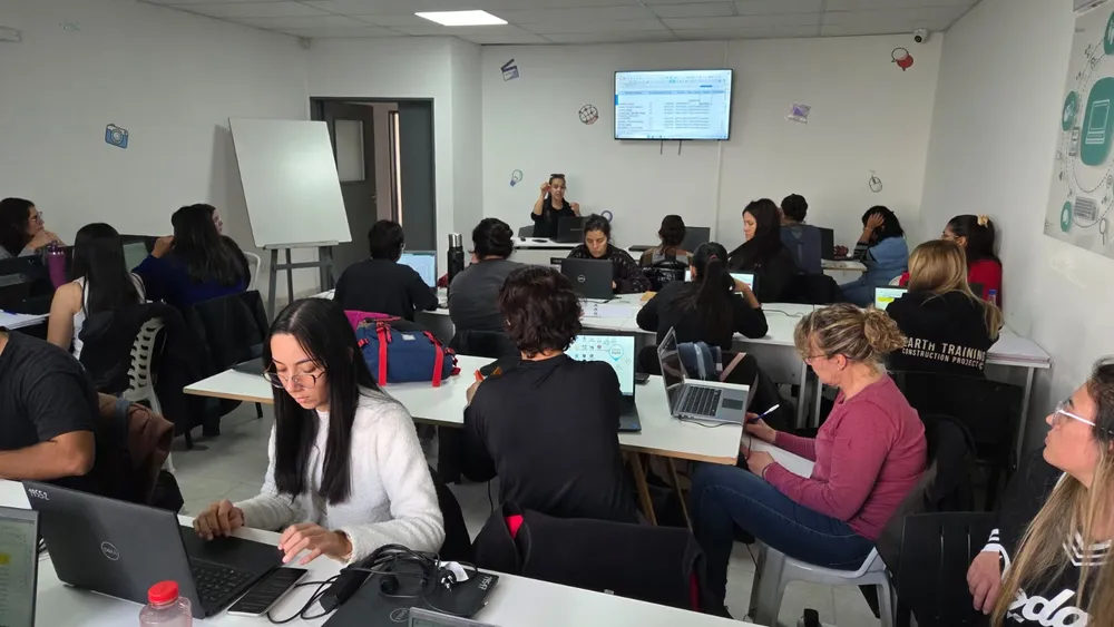 AUXILIAR ADMINISTRATIVO