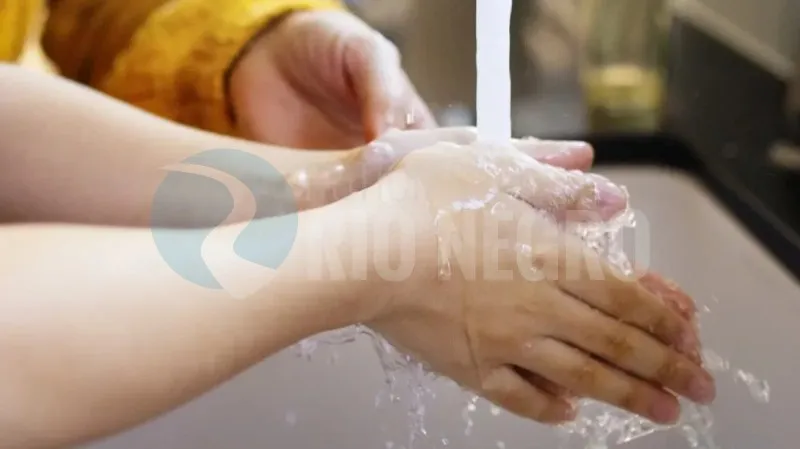 agua lavar manos