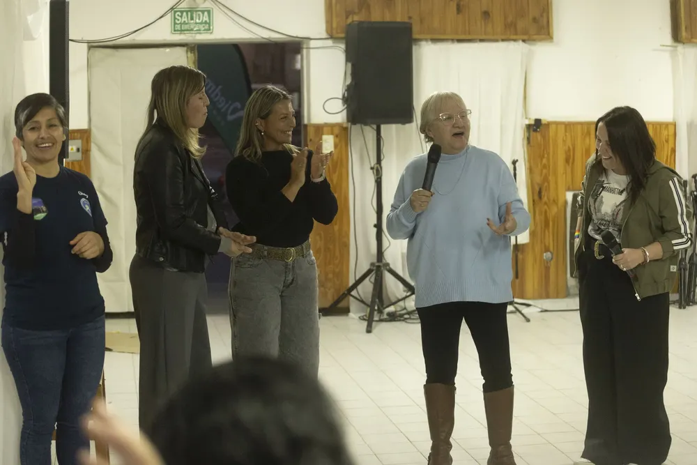 VIEDMA, MUJERES VOLUNTARIAS