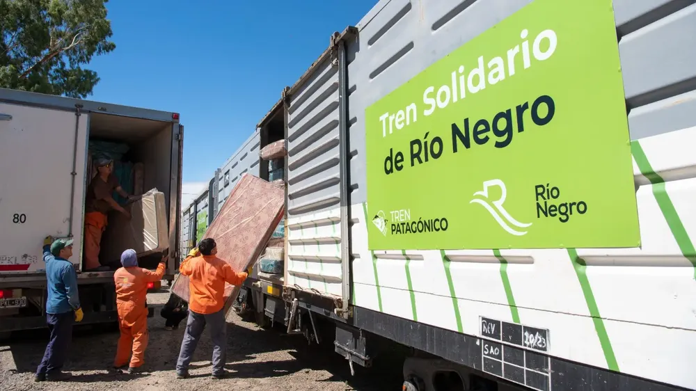 EL BOLSON, TREN SOLIDARIO, INCENDIOS