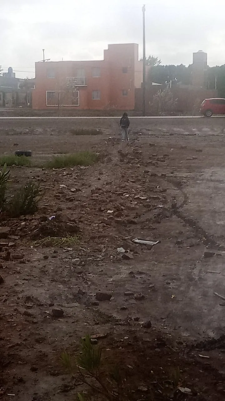 LOTEO SILVA, CAMINO, ESCOMBRO