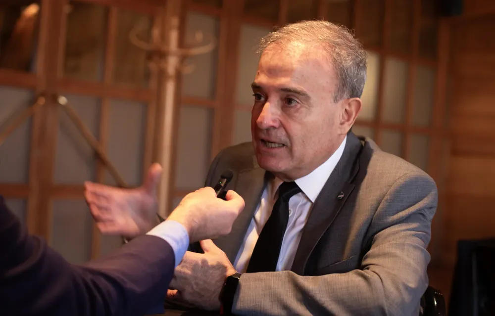 Pesatti-encuentro-de-energia.Garay-Matias-50-e1773618444520-1536x981