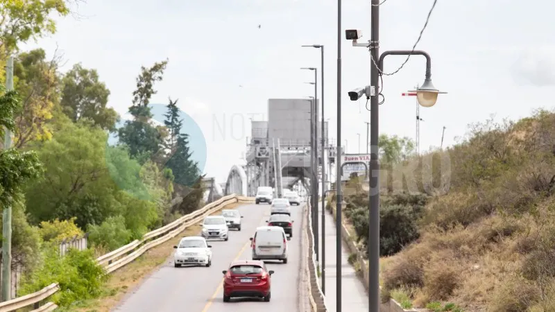 puente ferrocarretero camara de seguridad