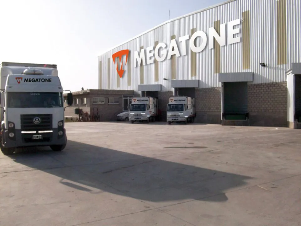 Bazar Avenida S.A. (Megatone