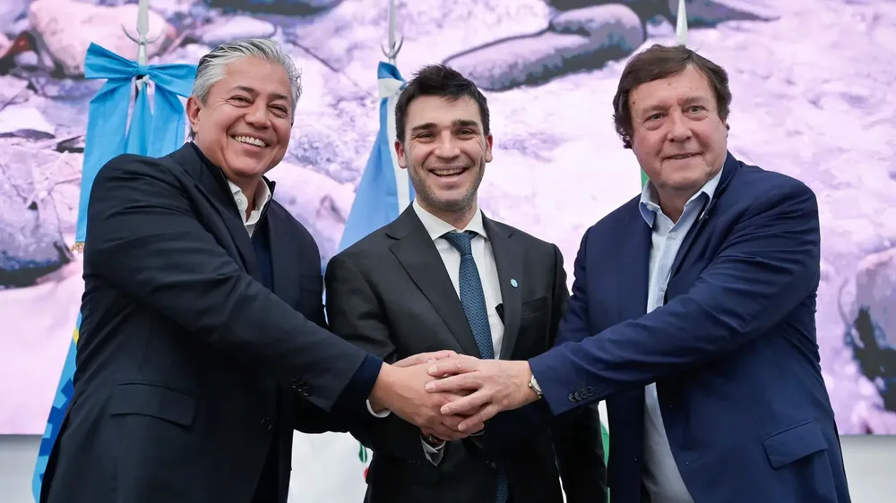ROLANDO FIGUEROA, Ignacio Torres, ALBERTO WERETILNECK
