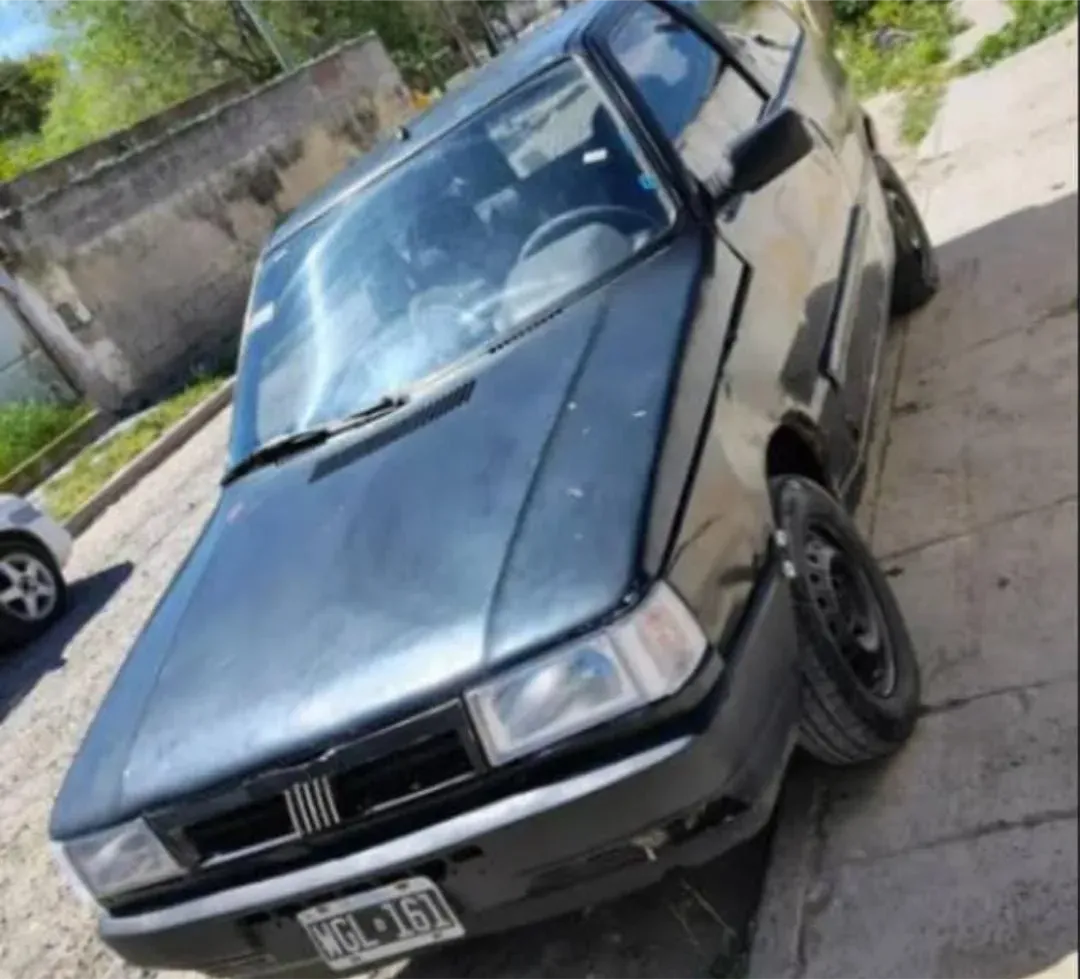 FIAT UNO AUTO ROBADO