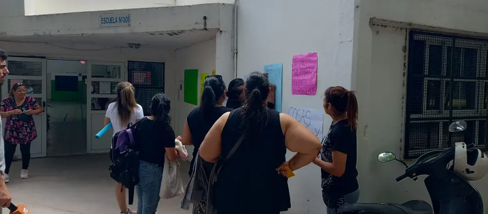 ESCUELA 308 DEL BARRIO GUIDO