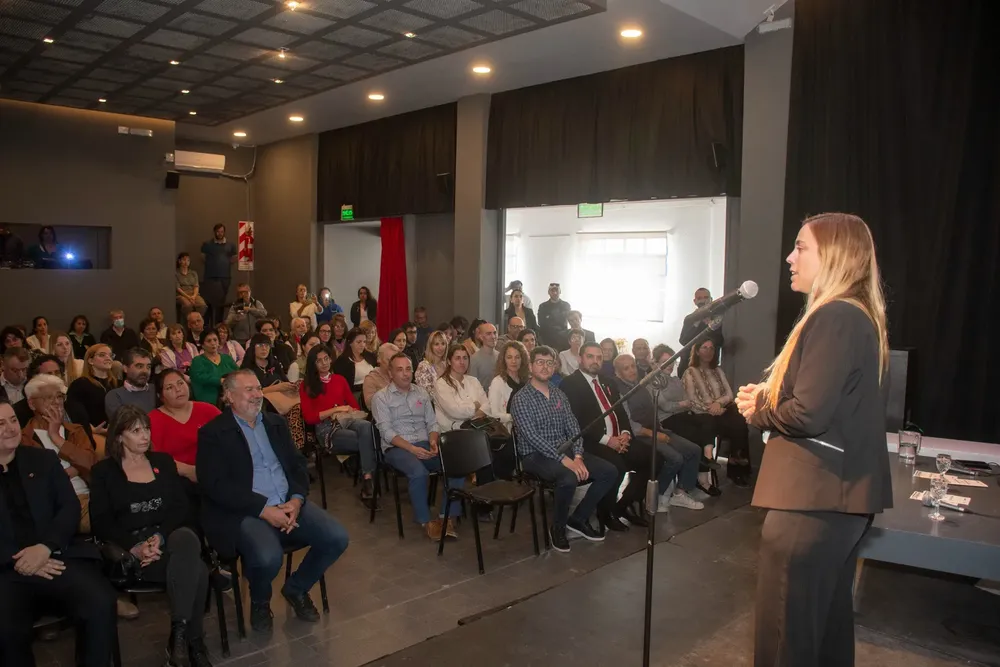 FERIA DEL LIBRO.APERTURA.JPG