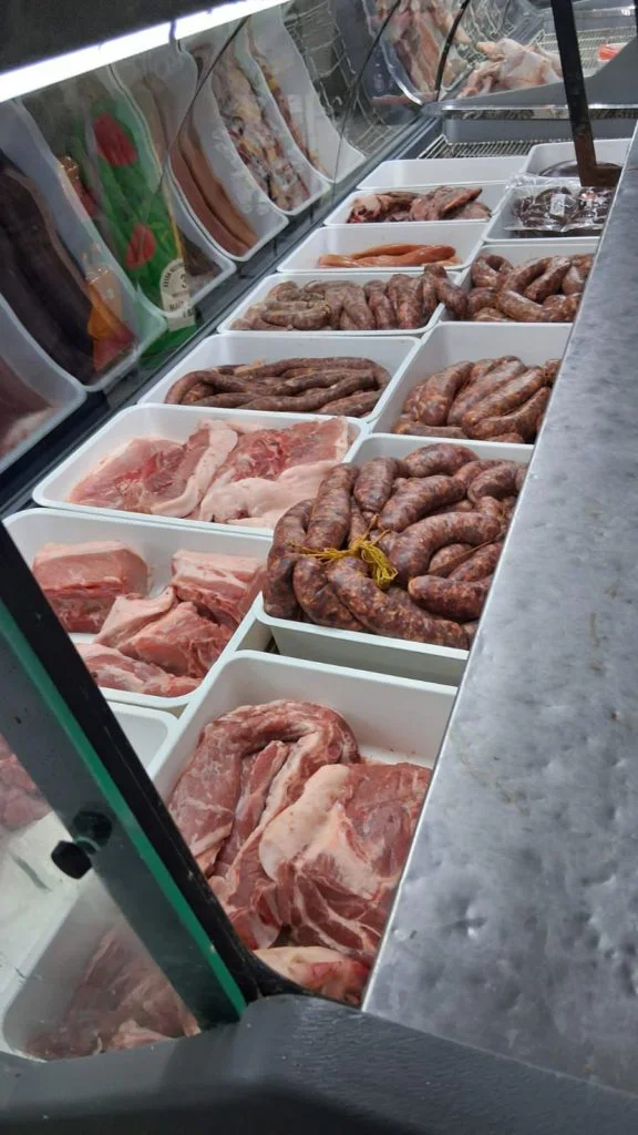 DECOMISO CARNICERIA VIEDMA