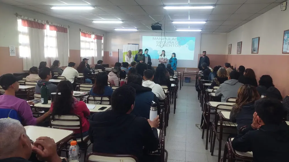 CURSO DE MANIPULACION DE ALIMENTOS EN VIEDMA