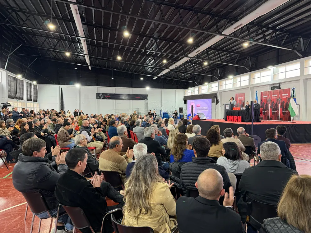 UNRN MIGUEL PICHETTO HONORIS CAUSA