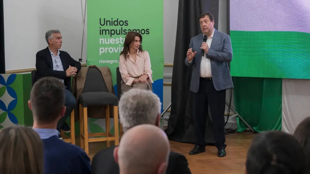 FACUNDO LOPEZ, ANDRA CONFINI, ALBERTO WERETILNECK