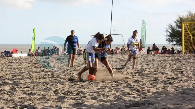 beach futbol
